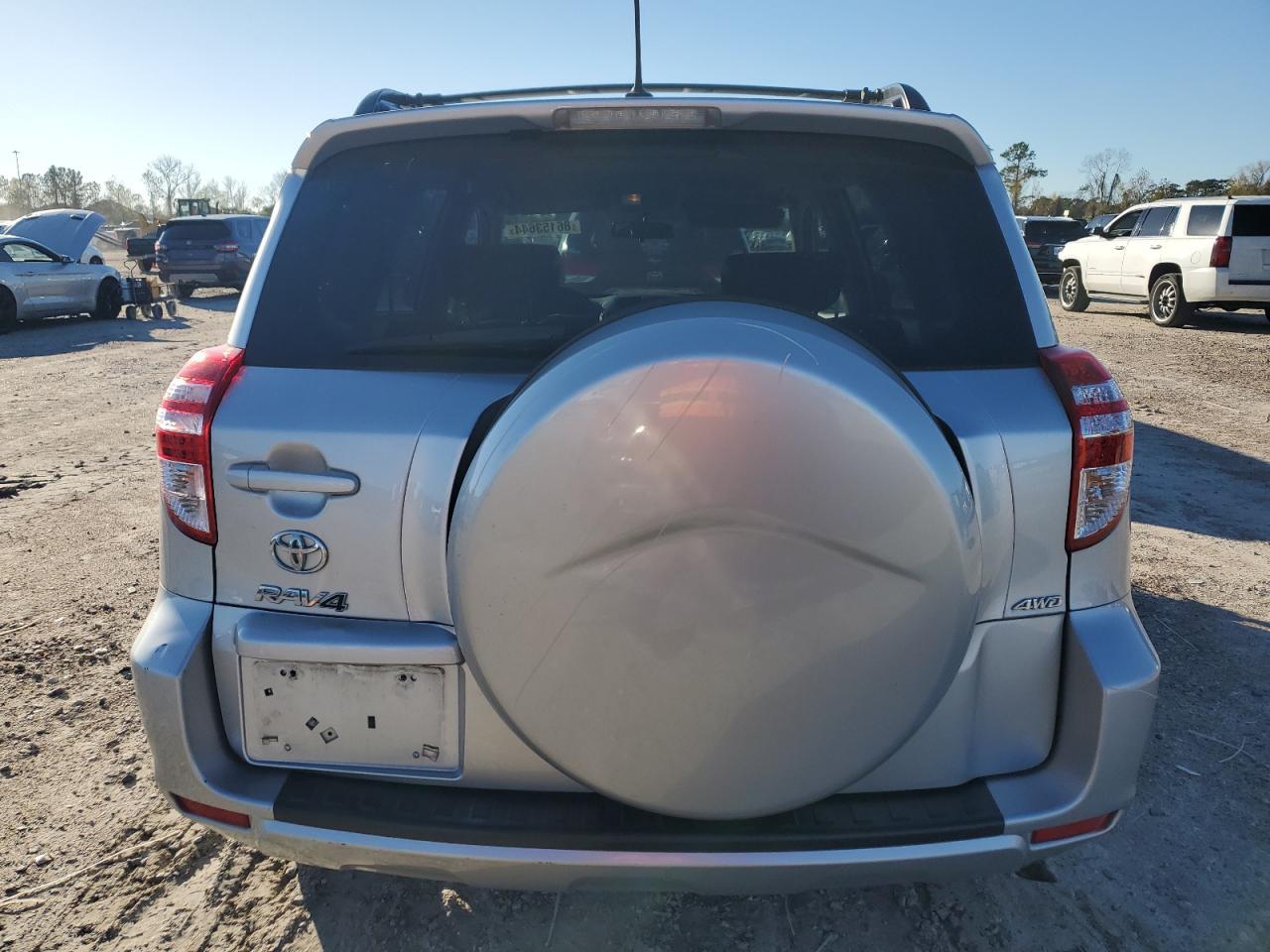2011 TOYOTA RAV4 - Image 6