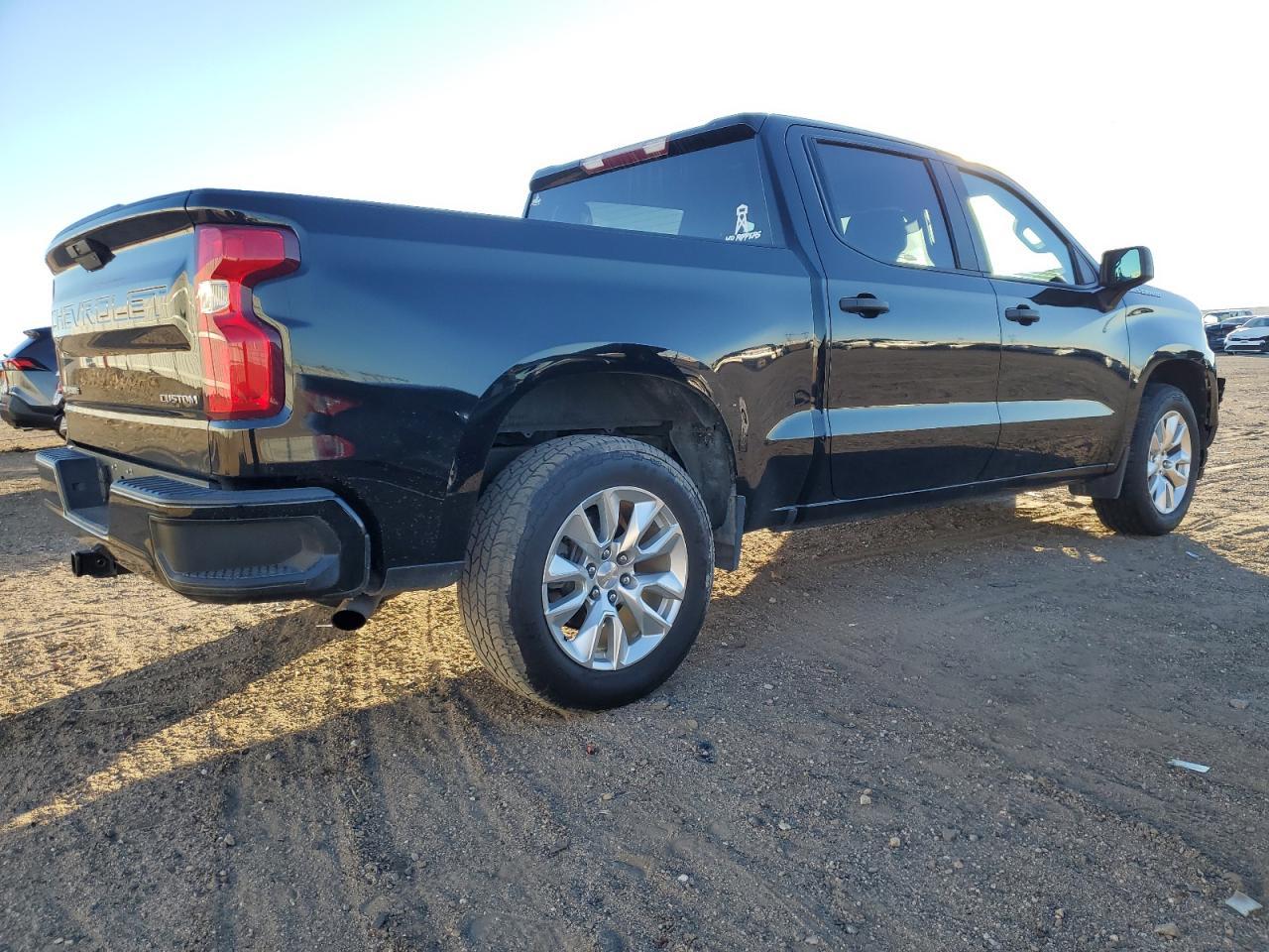2021 CHEVROLET SILVERADO - Фото 3