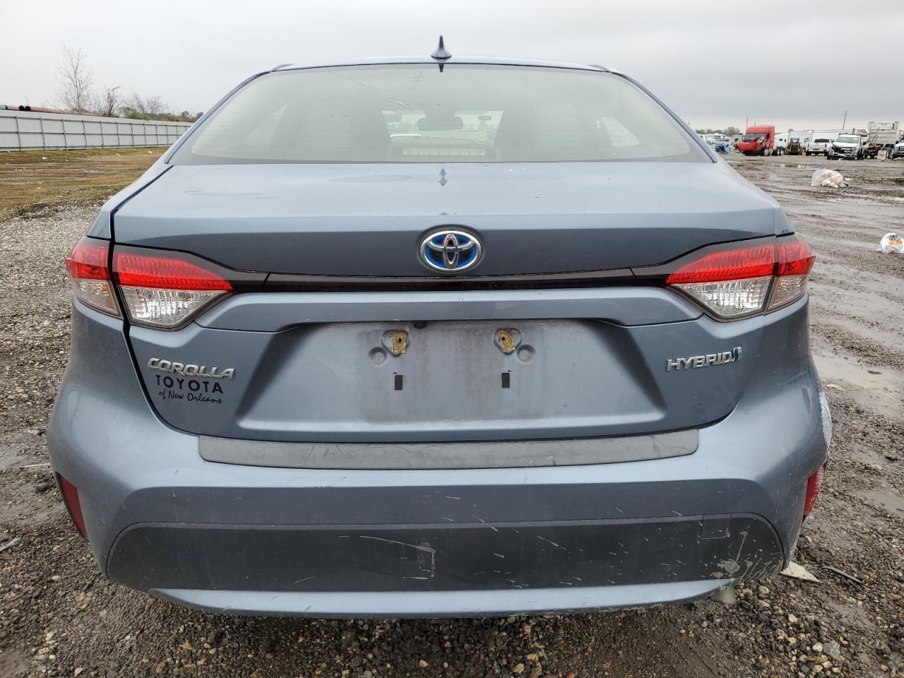 2021 TOYOTA COROLLA LE - Фото 6