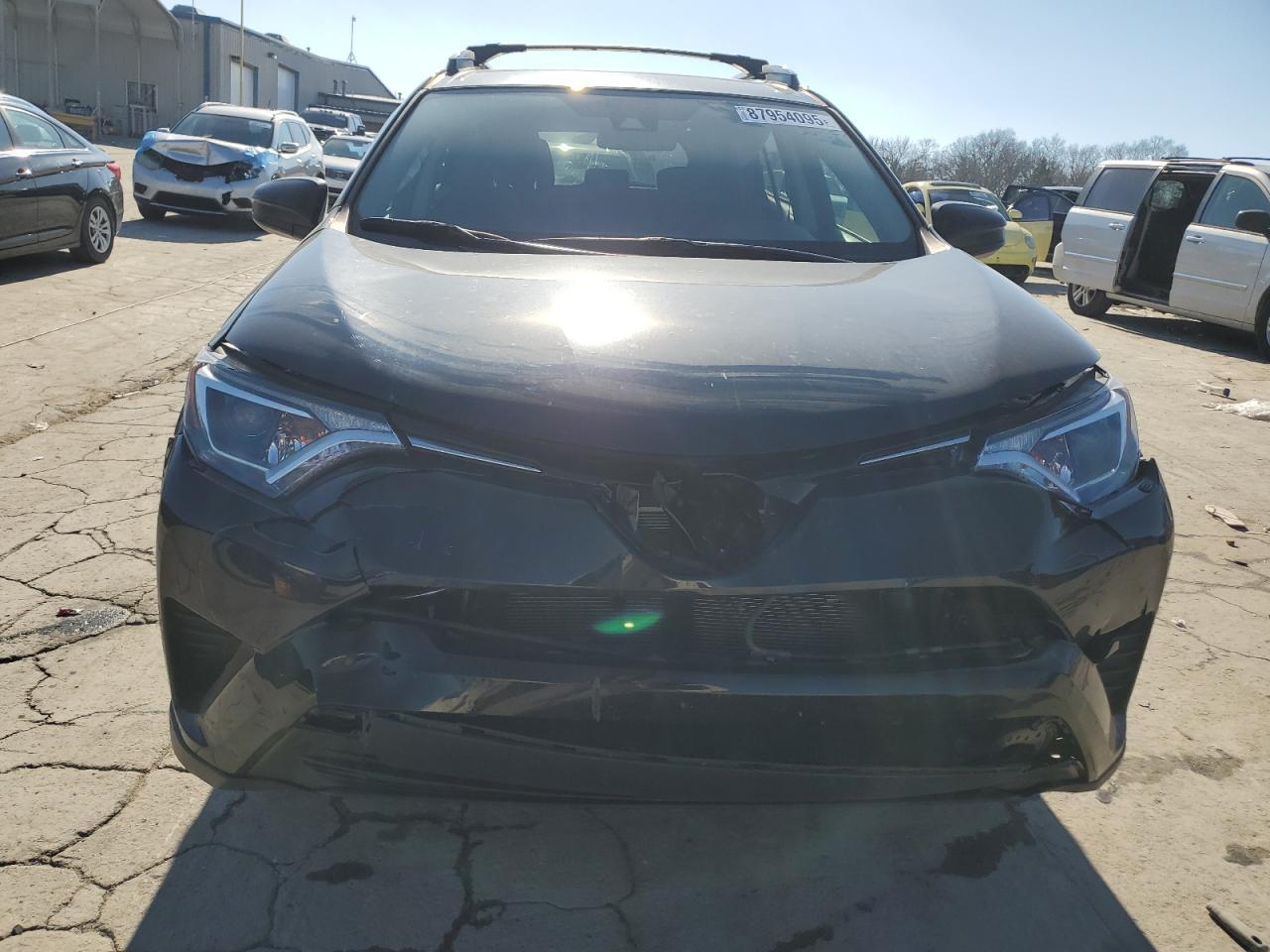 2018 TOYOTA RAV4 LE - Image 5