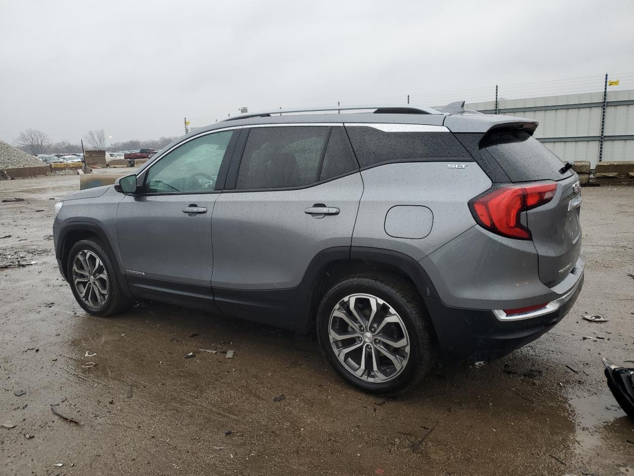 2021 GMC TERRAIN SL - Image 2