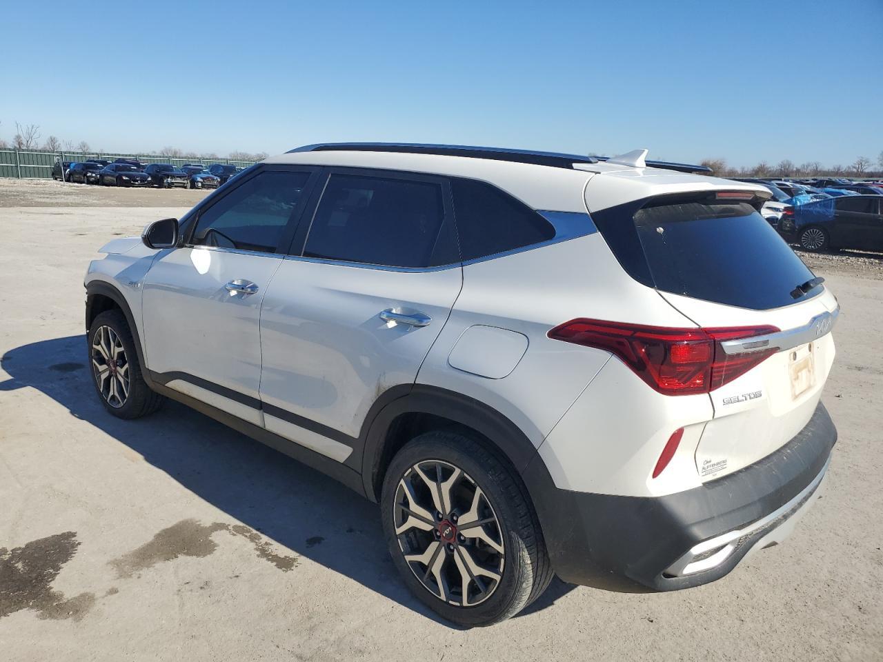 2023 KIA SELTOS SX - Image 2