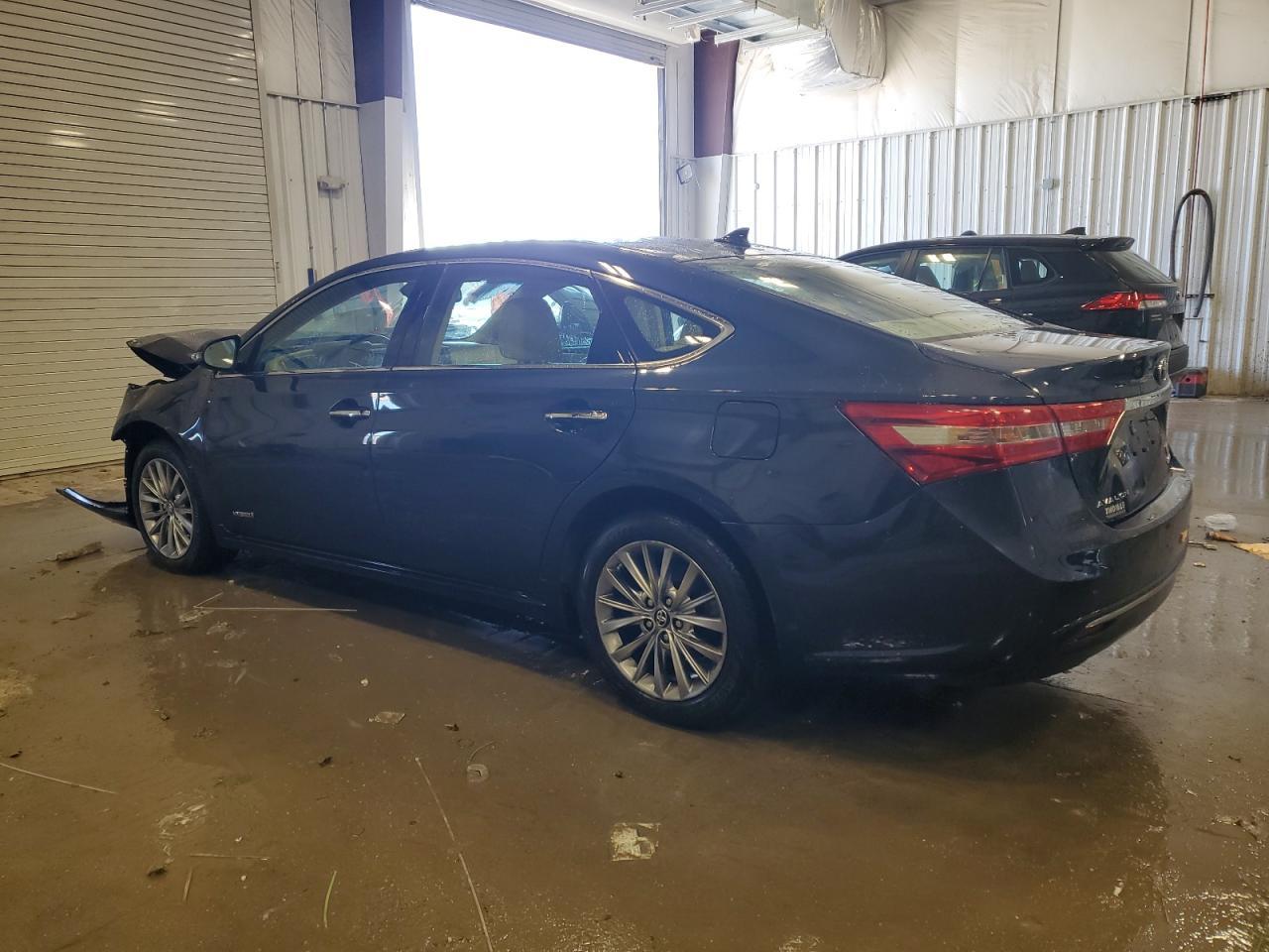 2016 TOYOTA AVALON HYB - Image 2