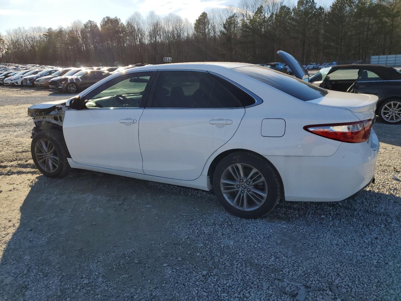 2015 TOYOTA CAMRY LE - Фото 2