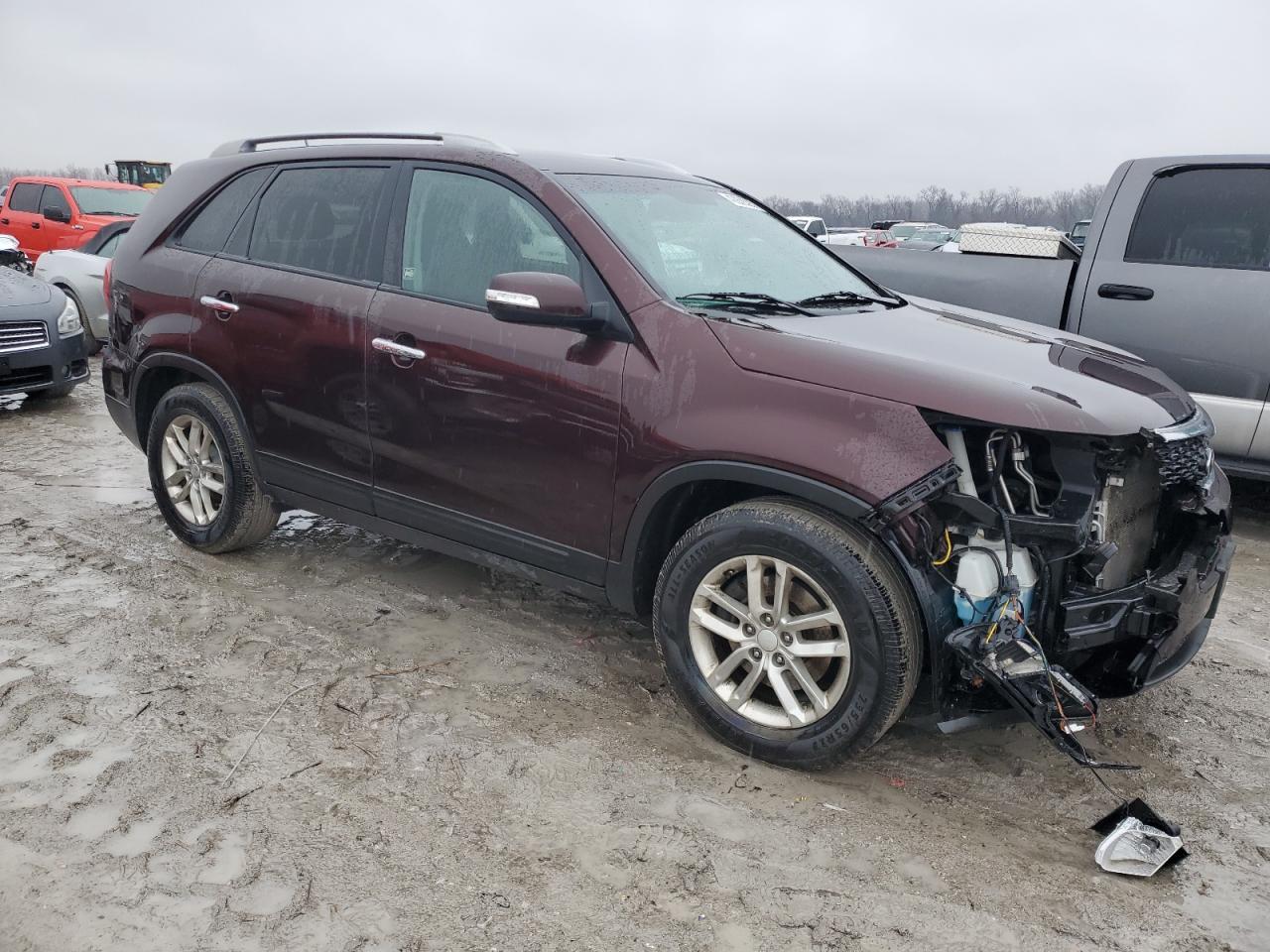 2015 KIA SORENTO LX - Image 4