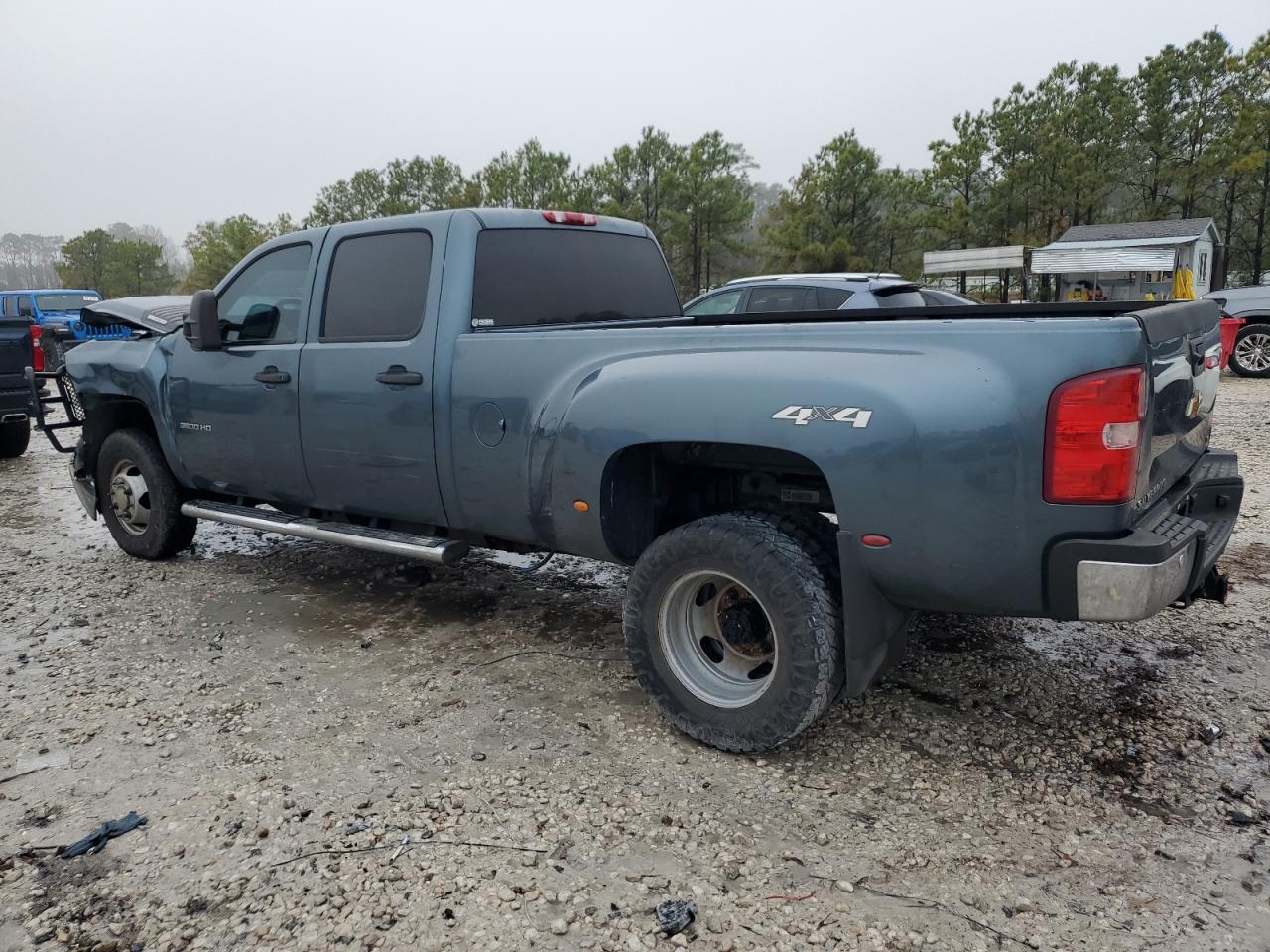 2012 CHEVROLET SILVERADO - Image 2