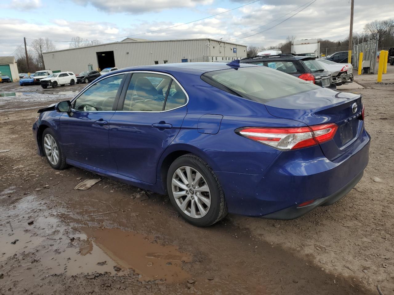 2018 TOYOTA CAMRY L - Image 2