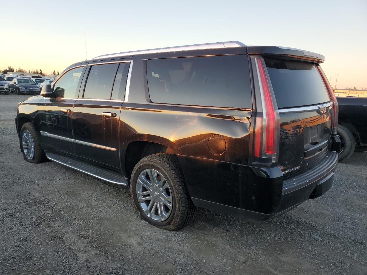 2017 CADILLAC ESCALADE E - Фото 2