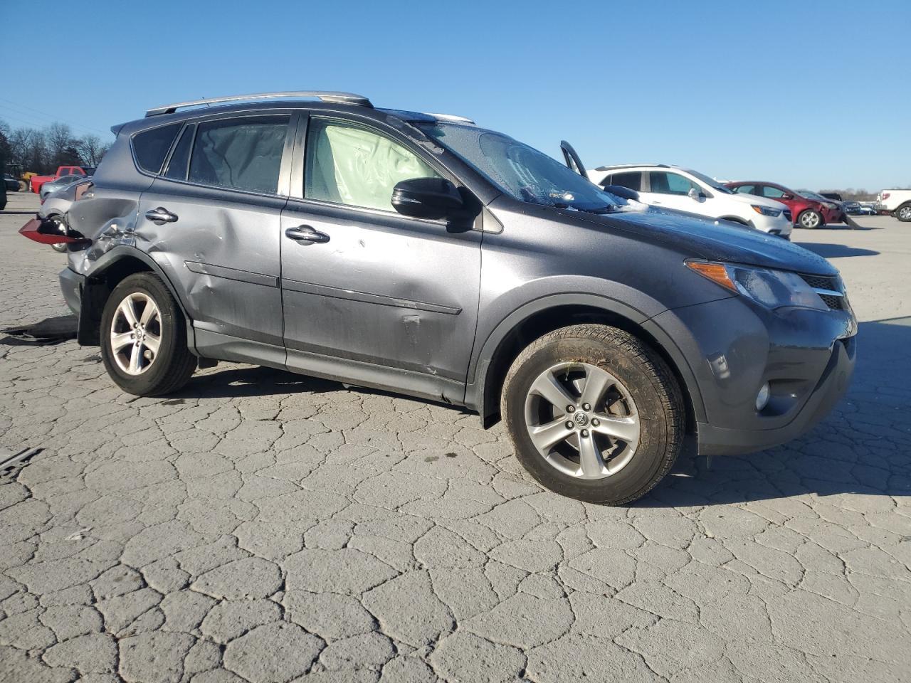 2015 TOYOTA RAV4 XLE - Фото 4