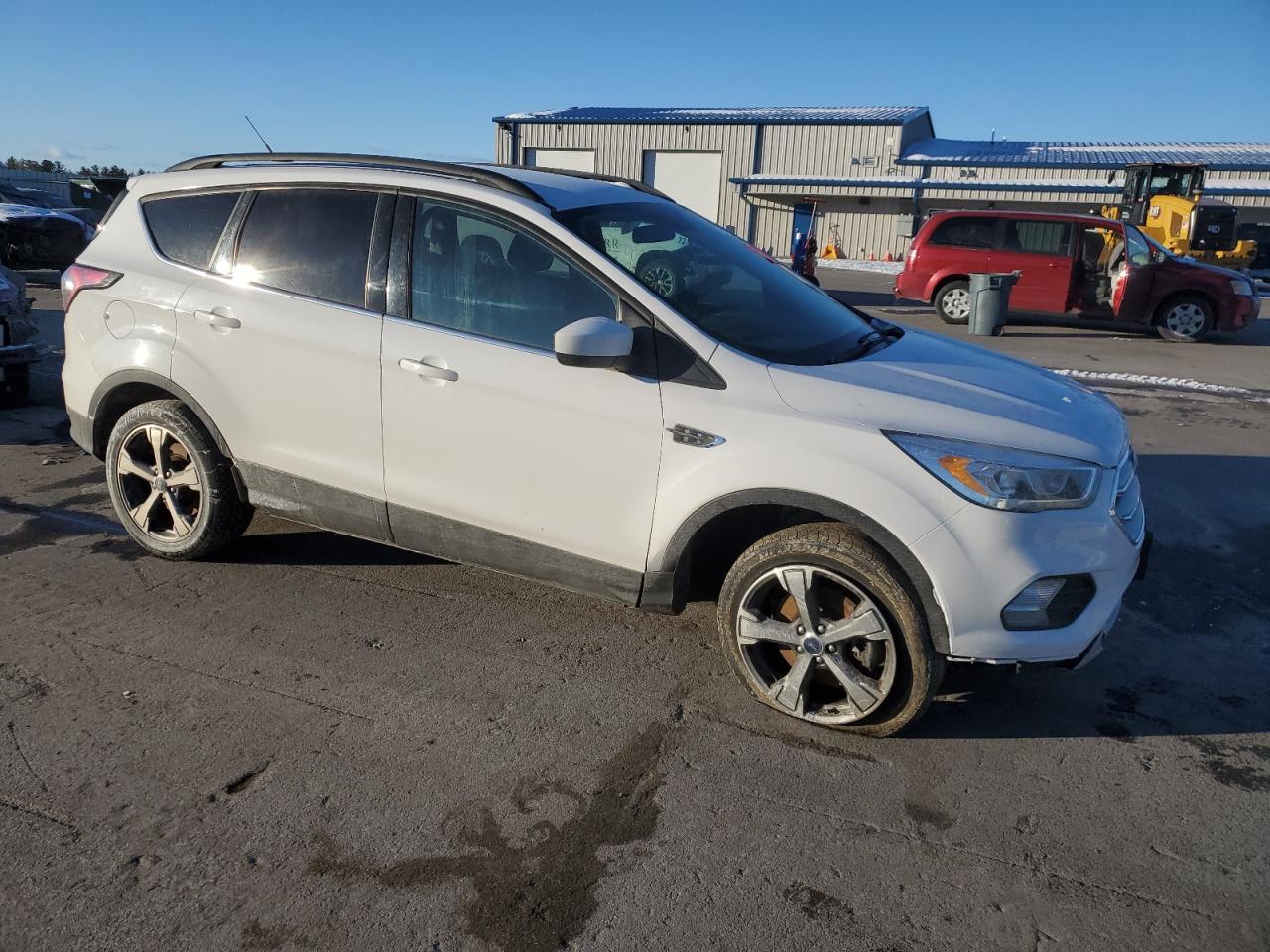 2017 FORD ESCAPE SE - Image 4