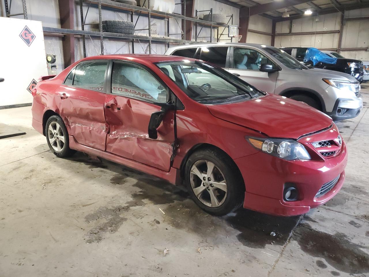 2013 TOYOTA COROLLA BA - Фото 4