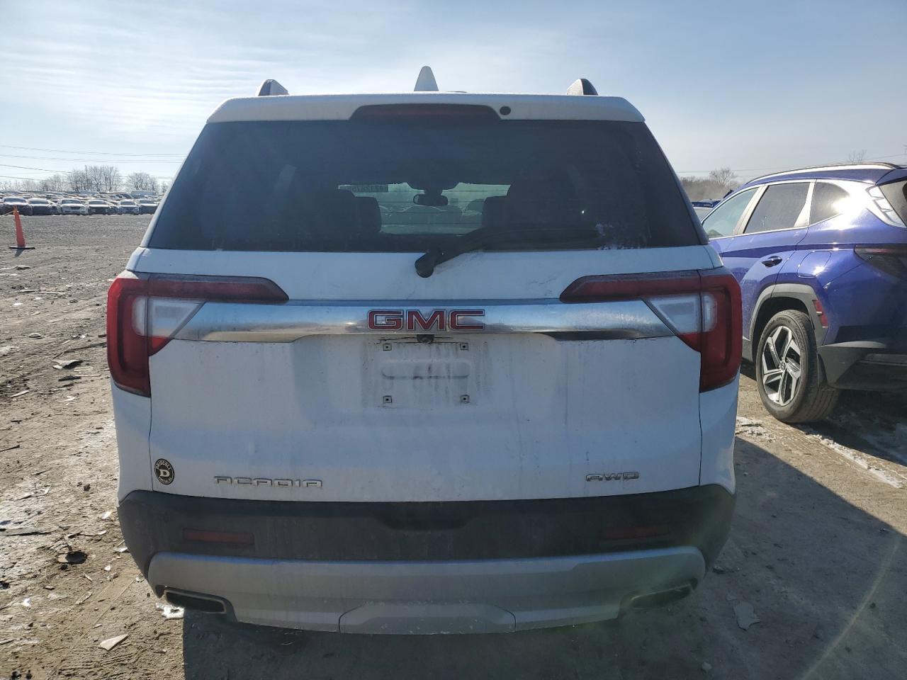2023 GMC ACADIA SLT - Image 6