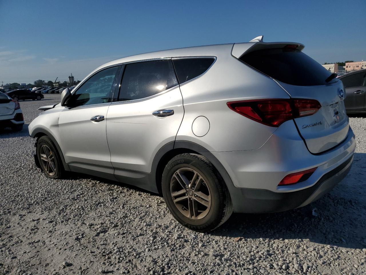 2017 HYUNDAI SANTA FE S - Image 2