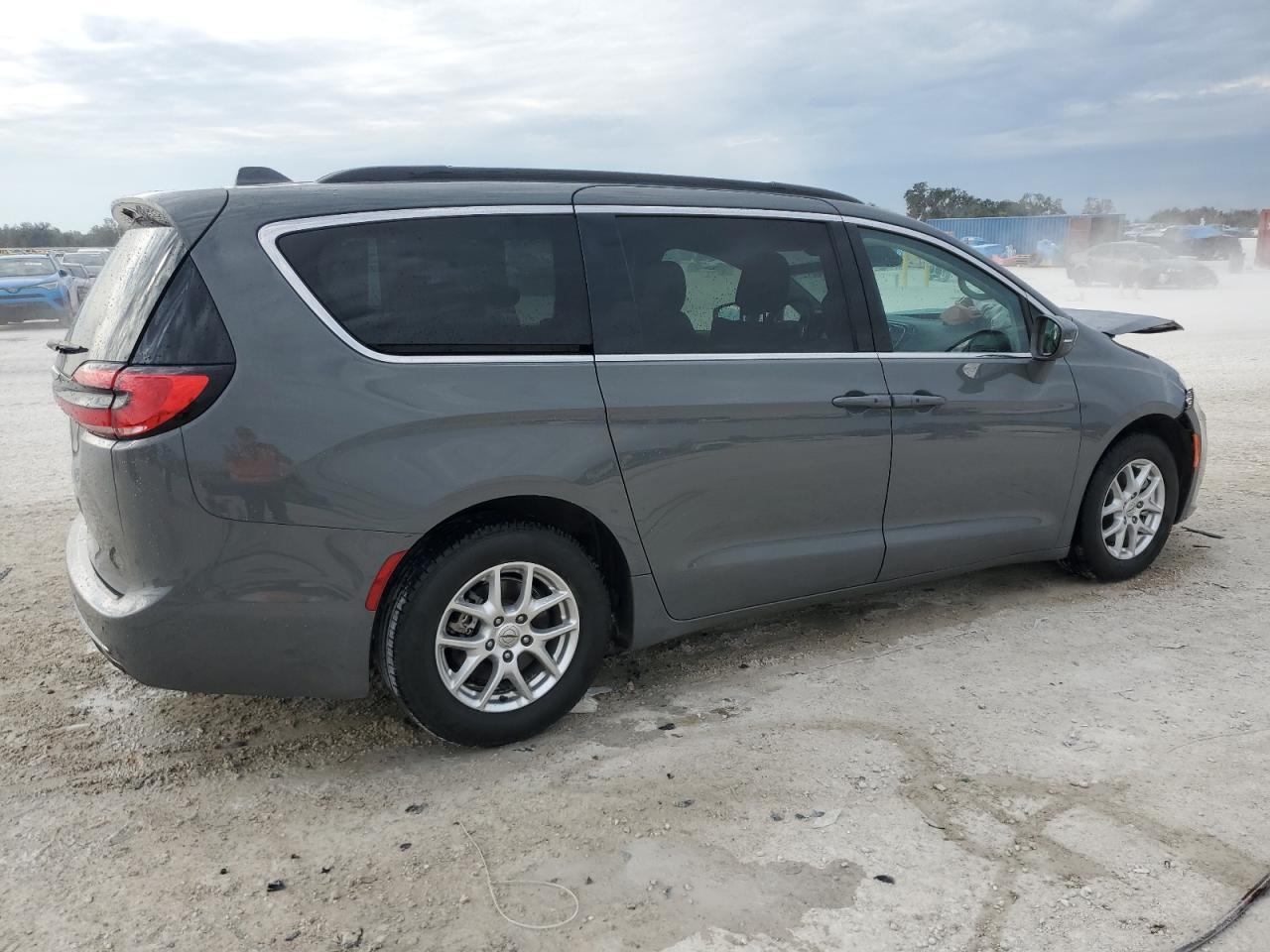2022 CHRYSLER PACIFICA T - Image 3