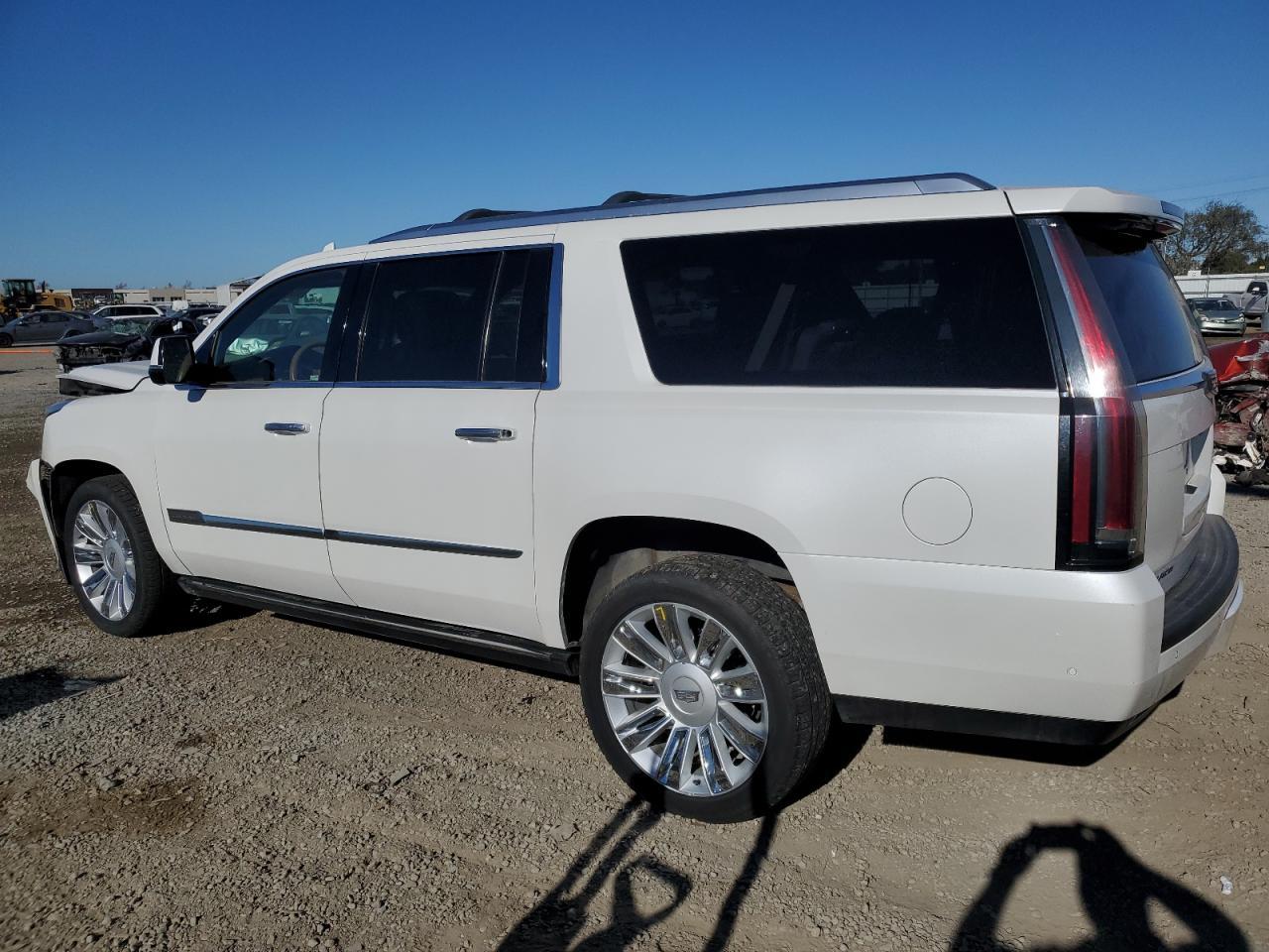 2017 CADILLAC ESCALADE E - Фото 2