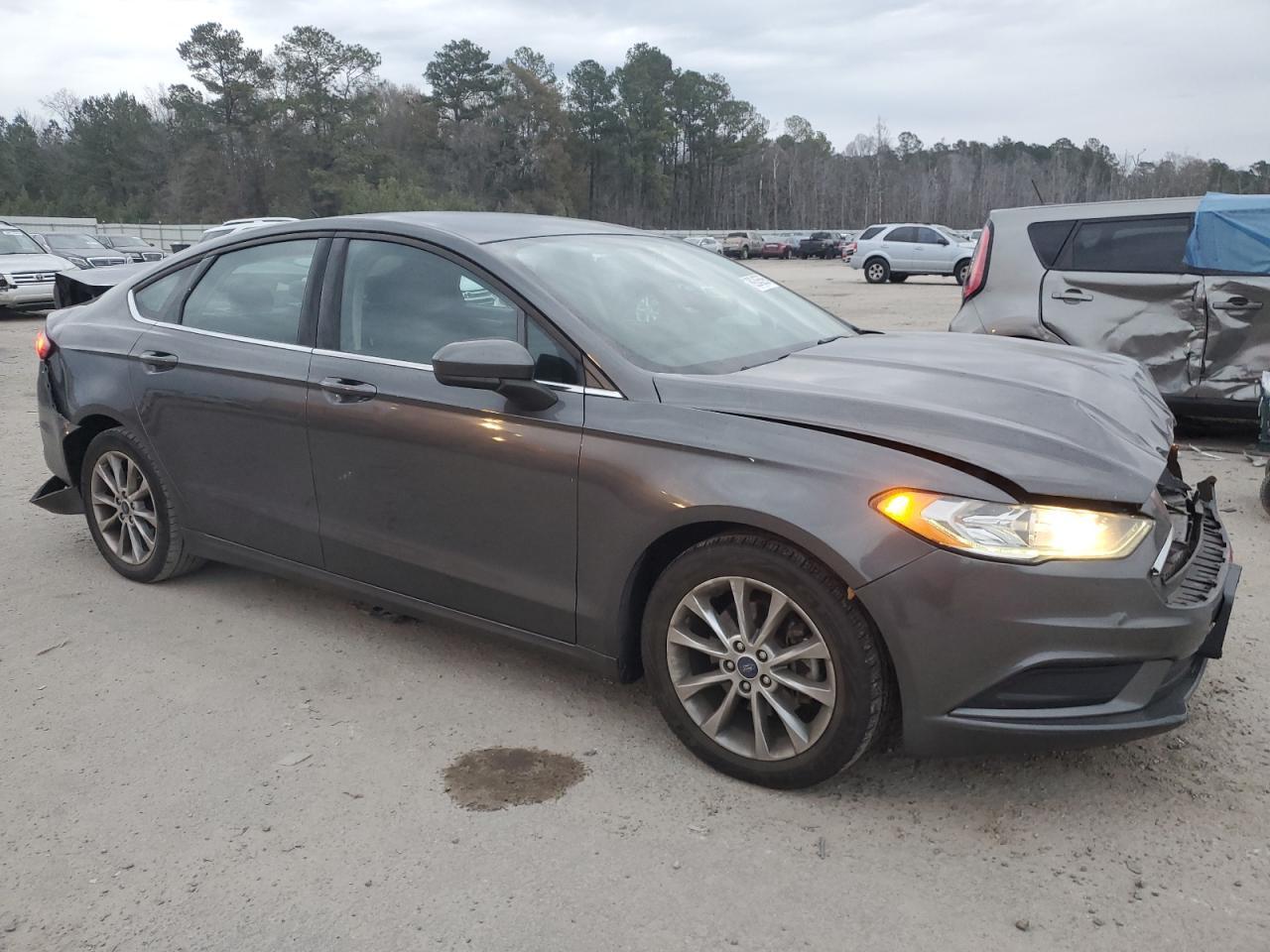 2017 FORD FUSION SE - Фото 4