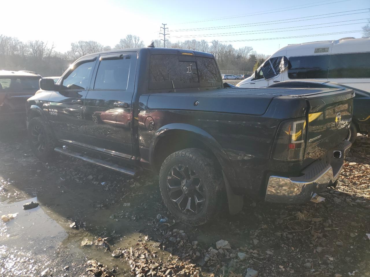 2015 RAM 1500 SLT - Image 2