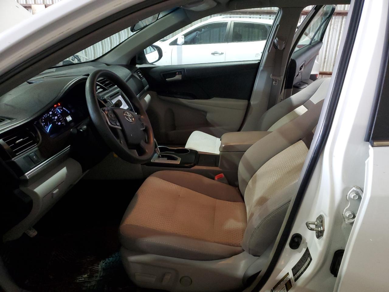 2014 TOYOTA CAMRY L - Image 7