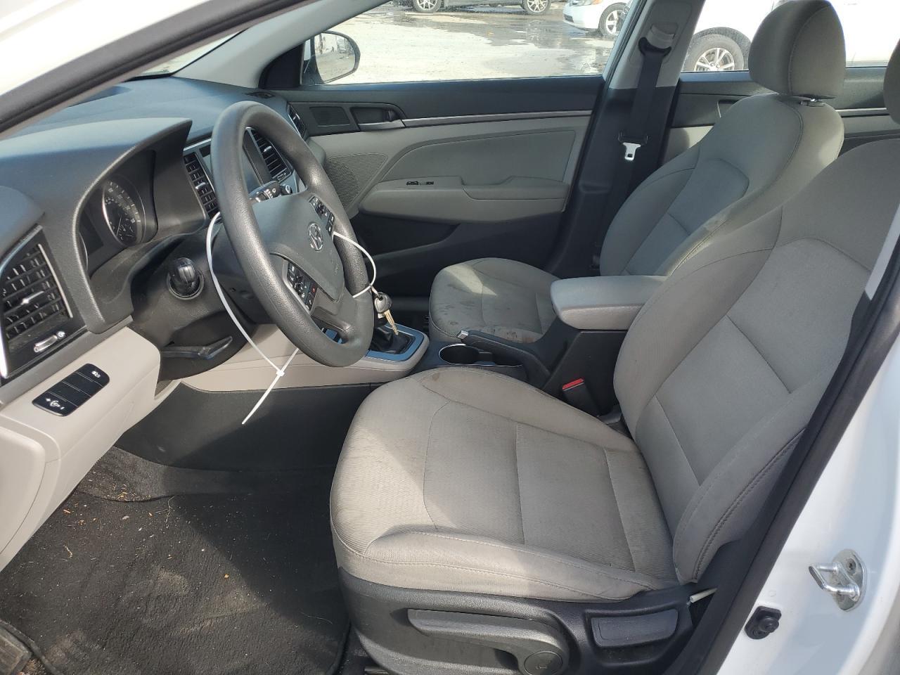 2017 HYUNDAI ELANTRA SE - Image 7