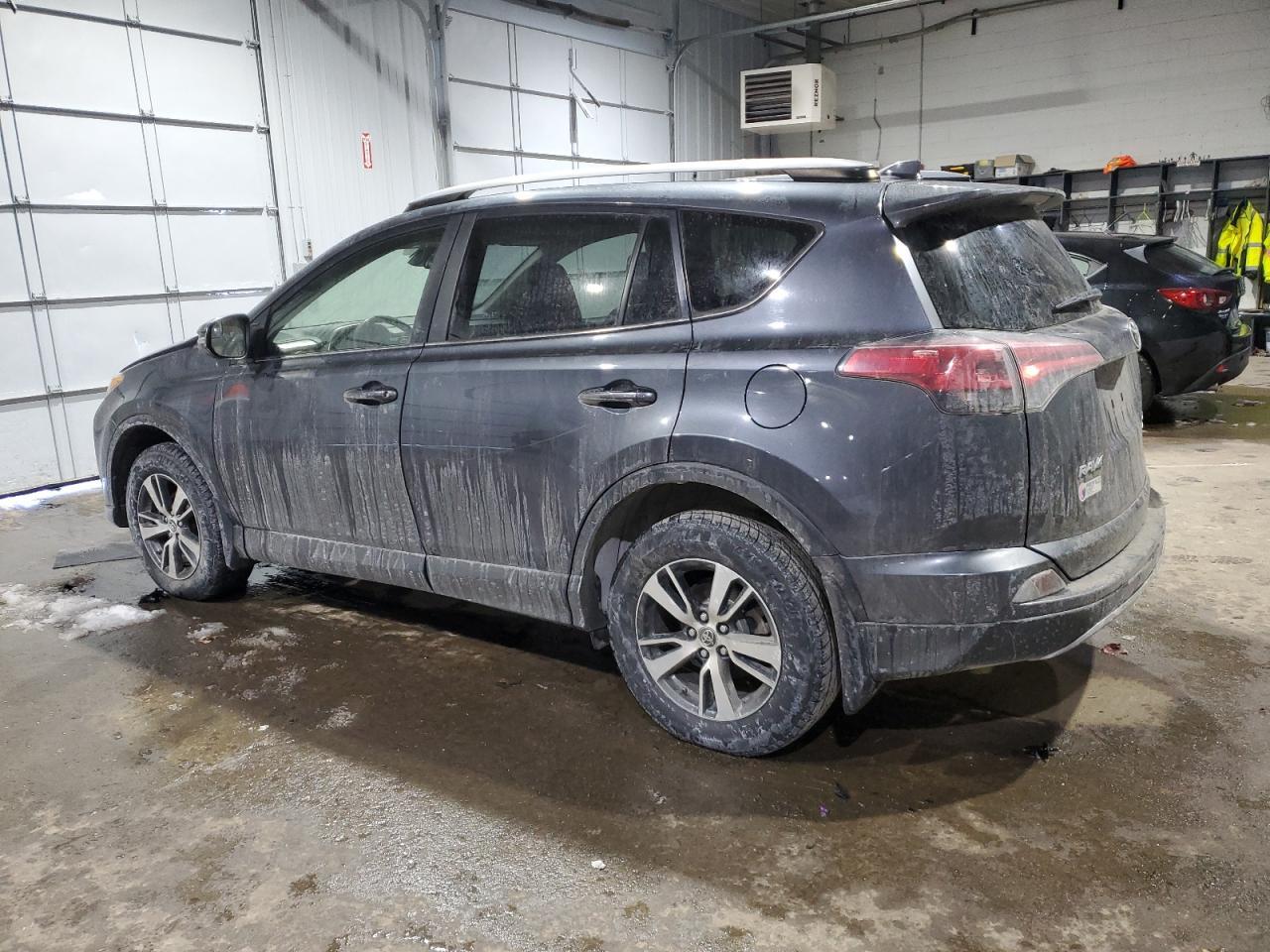2017 TOYOTA RAV4 XLE - Image 2