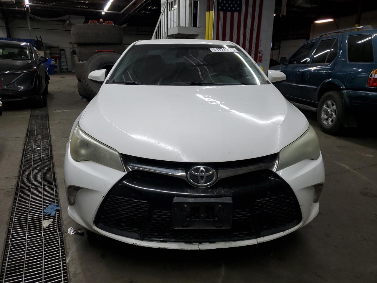 2015 TOYOTA CAMRY LE - Image 5