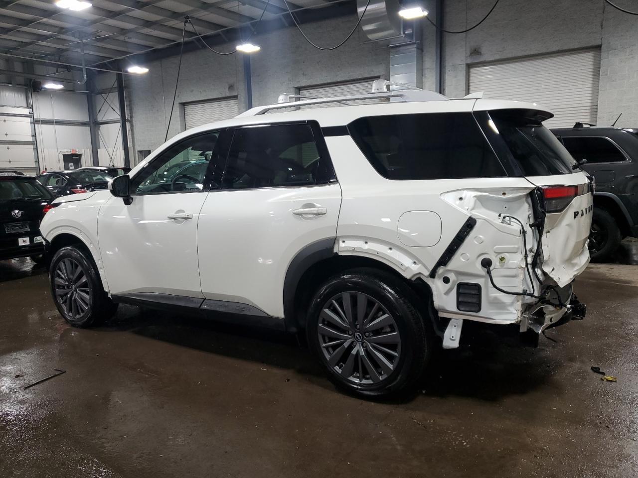 2024 NISSAN PATHFINDER - Image 2