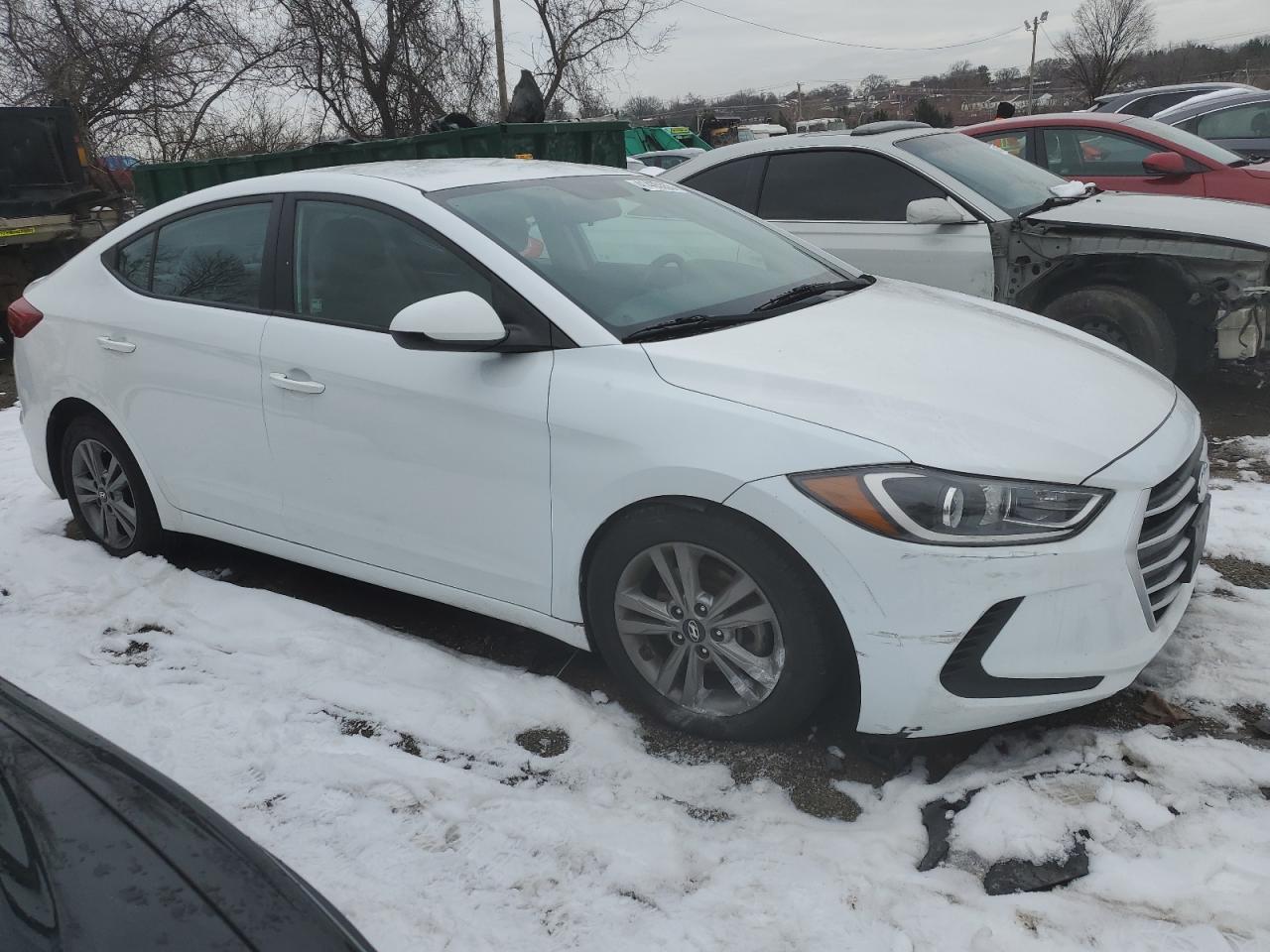 2017 HYUNDAI ELANTRA SE - Фото 4