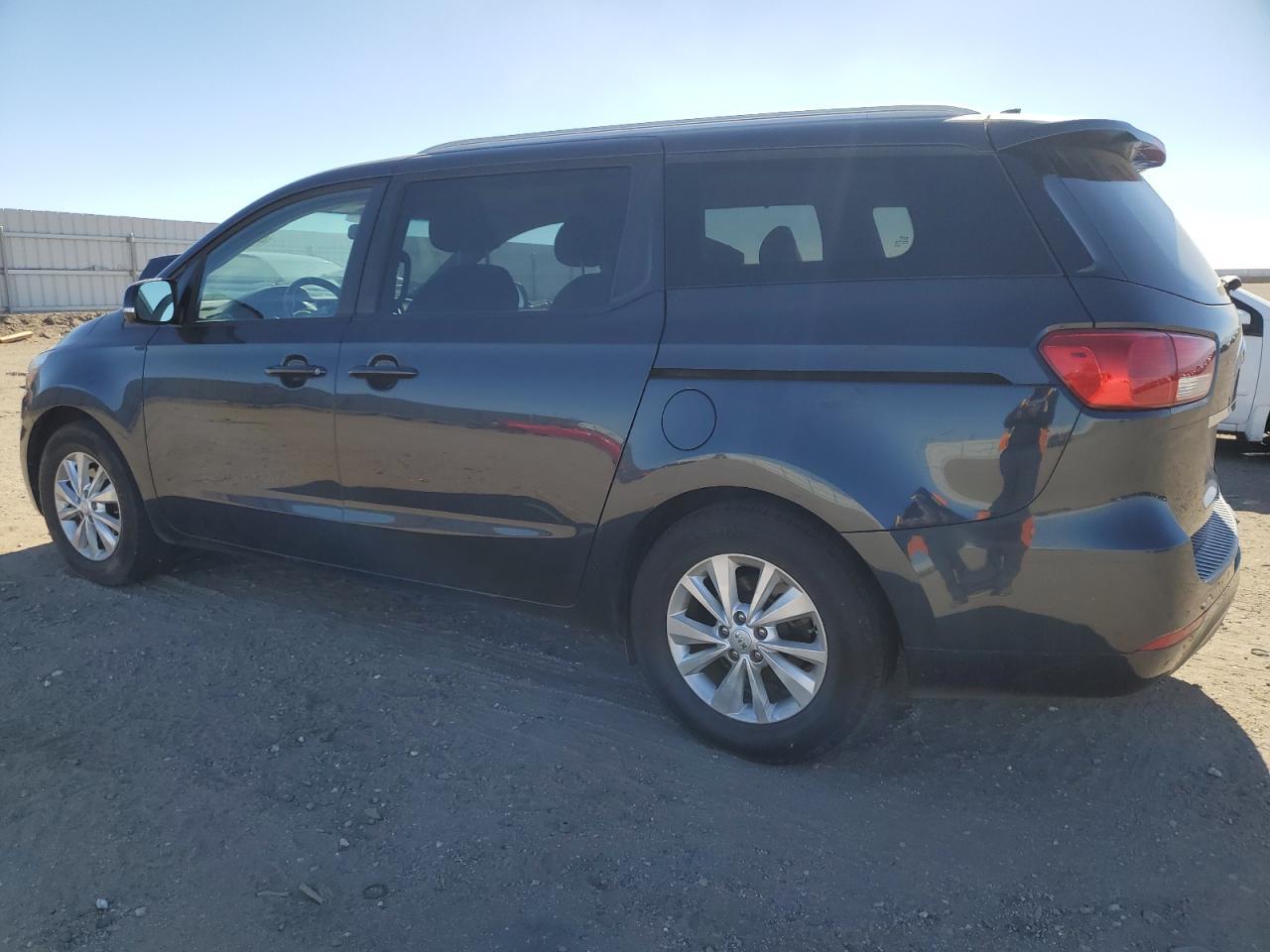 2016 KIA SEDONA LX - Фото 2