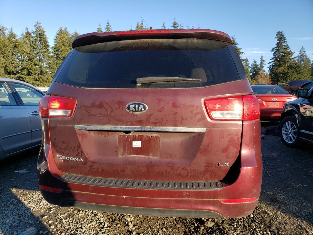 2016 KIA SEDONA LX - Фото 6