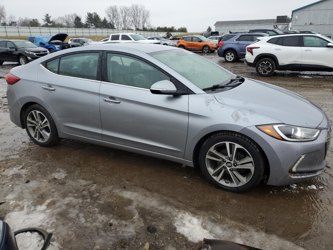 2017 HYUNDAI ELANTRA SE - Фото 4