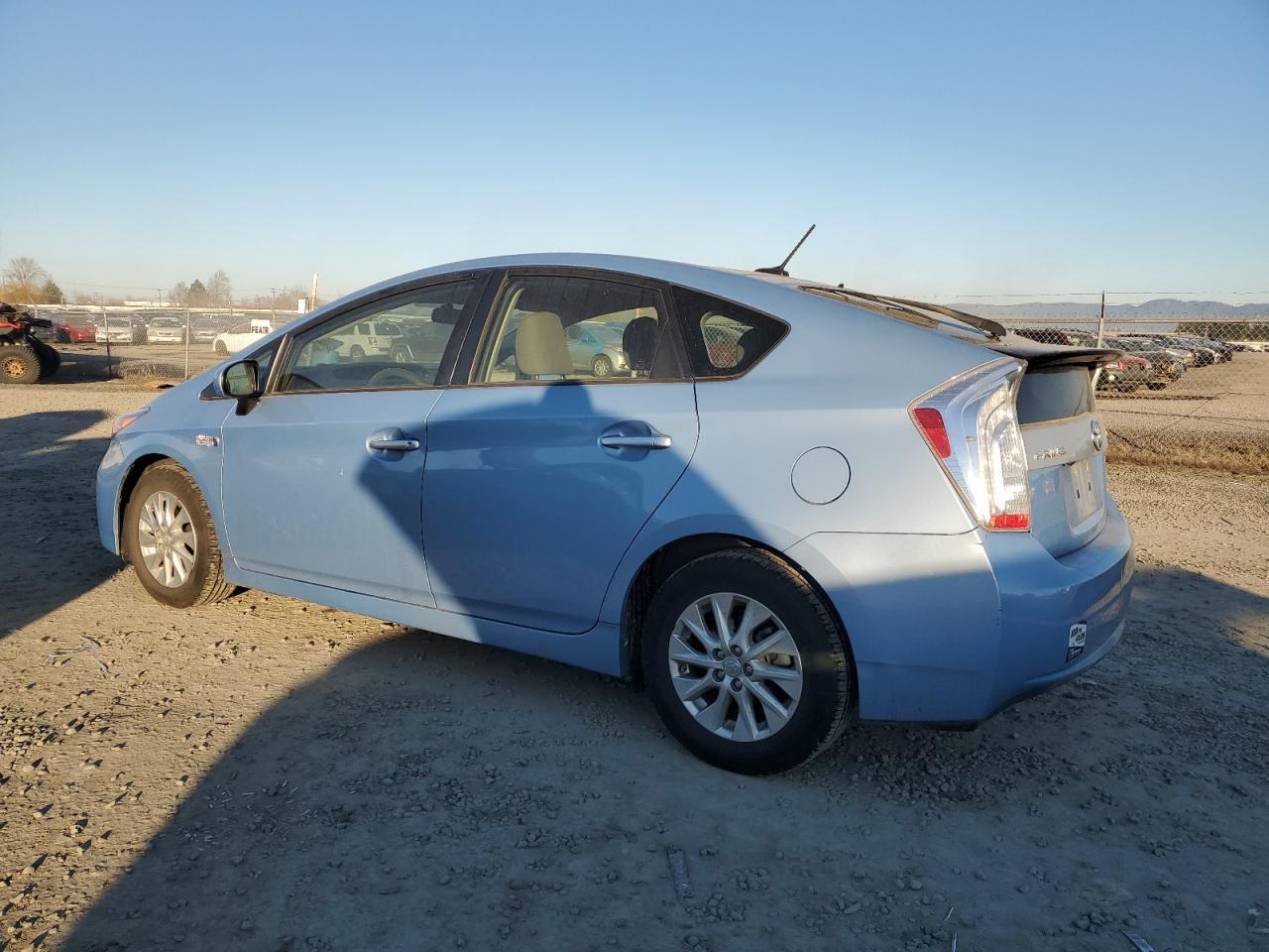 2015 TOYOTA PRIUS PLUG - Фото 2