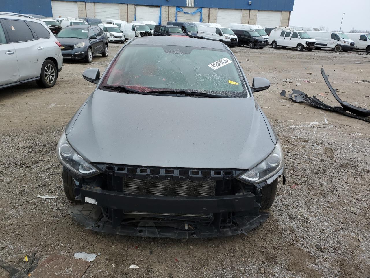 2018 HYUNDAI ELANTRA SE - Фото 5