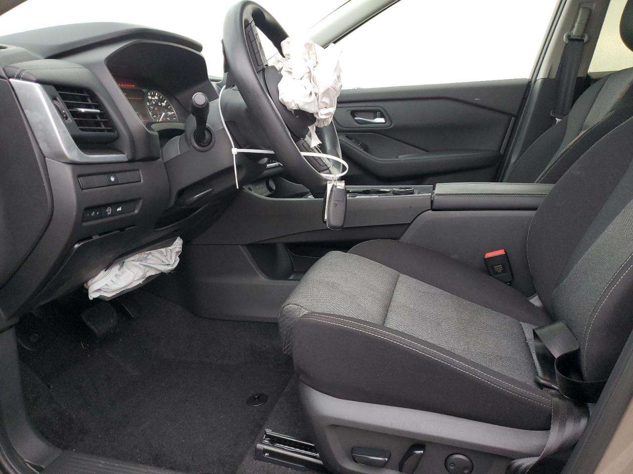 2024 NISSAN ROGUE SV - Image 7