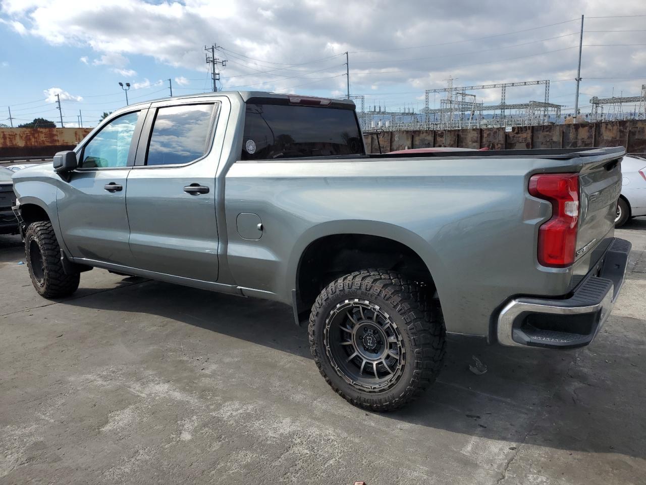 2019 CHEVROLET SILVERADO - Фото 2