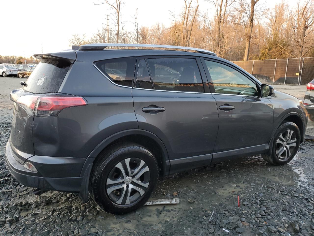2016 TOYOTA RAV4 LE - Фото 3