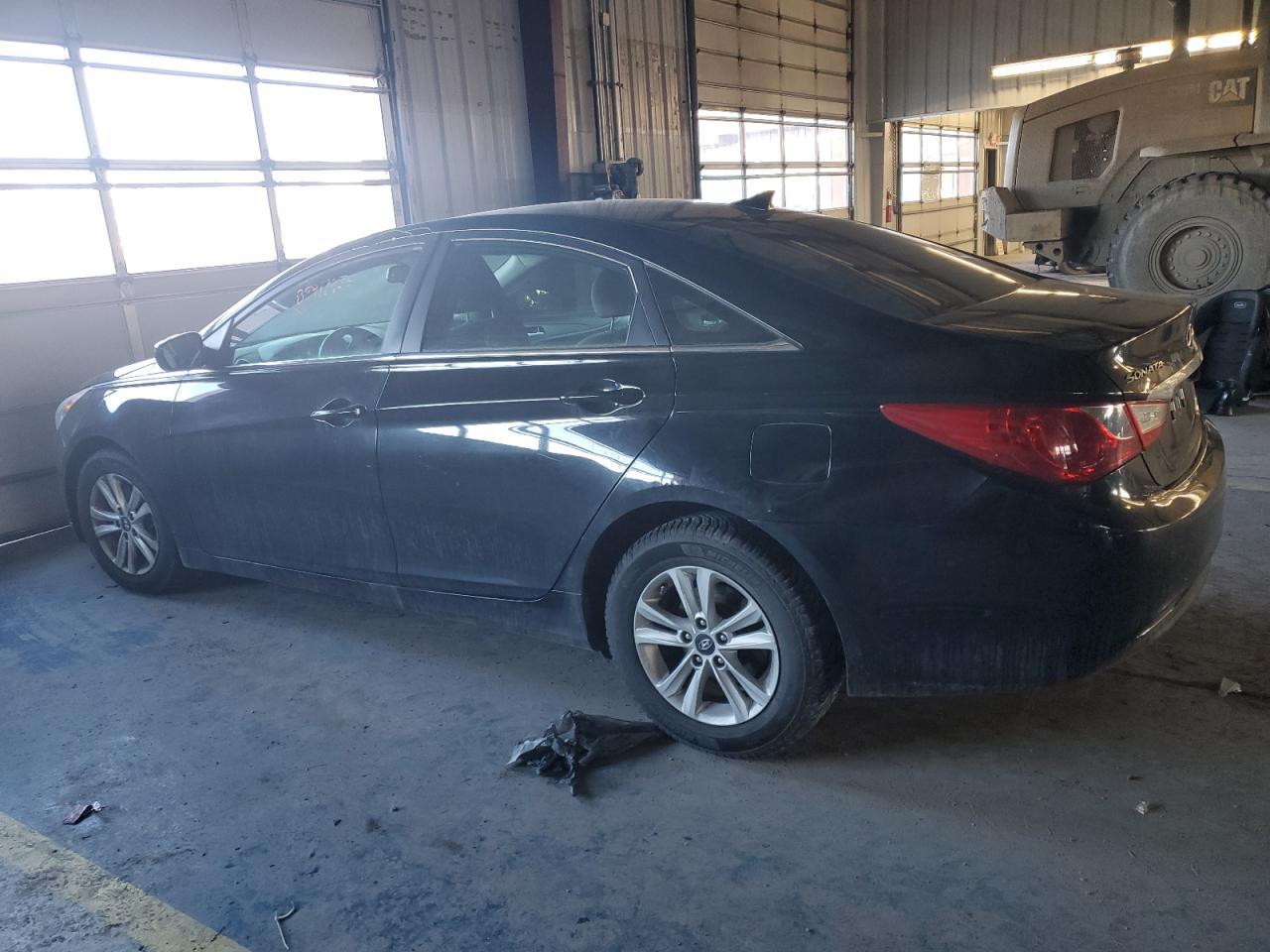 2013 HYUNDAI SONATA GLS - Image 2