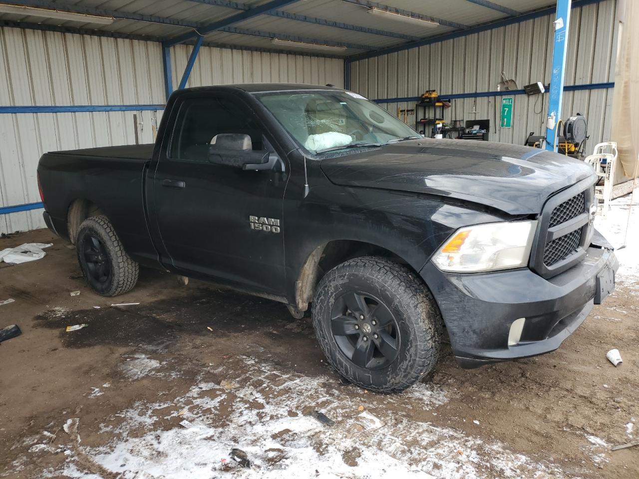 2017 RAM 1500 ST - Фото 4