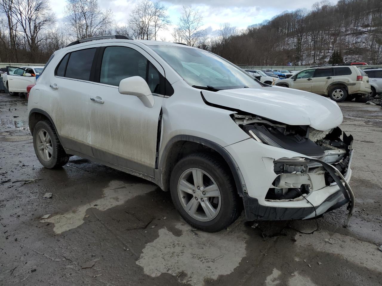 2018 CHEVROLET TRAX 1LT - Фото 4