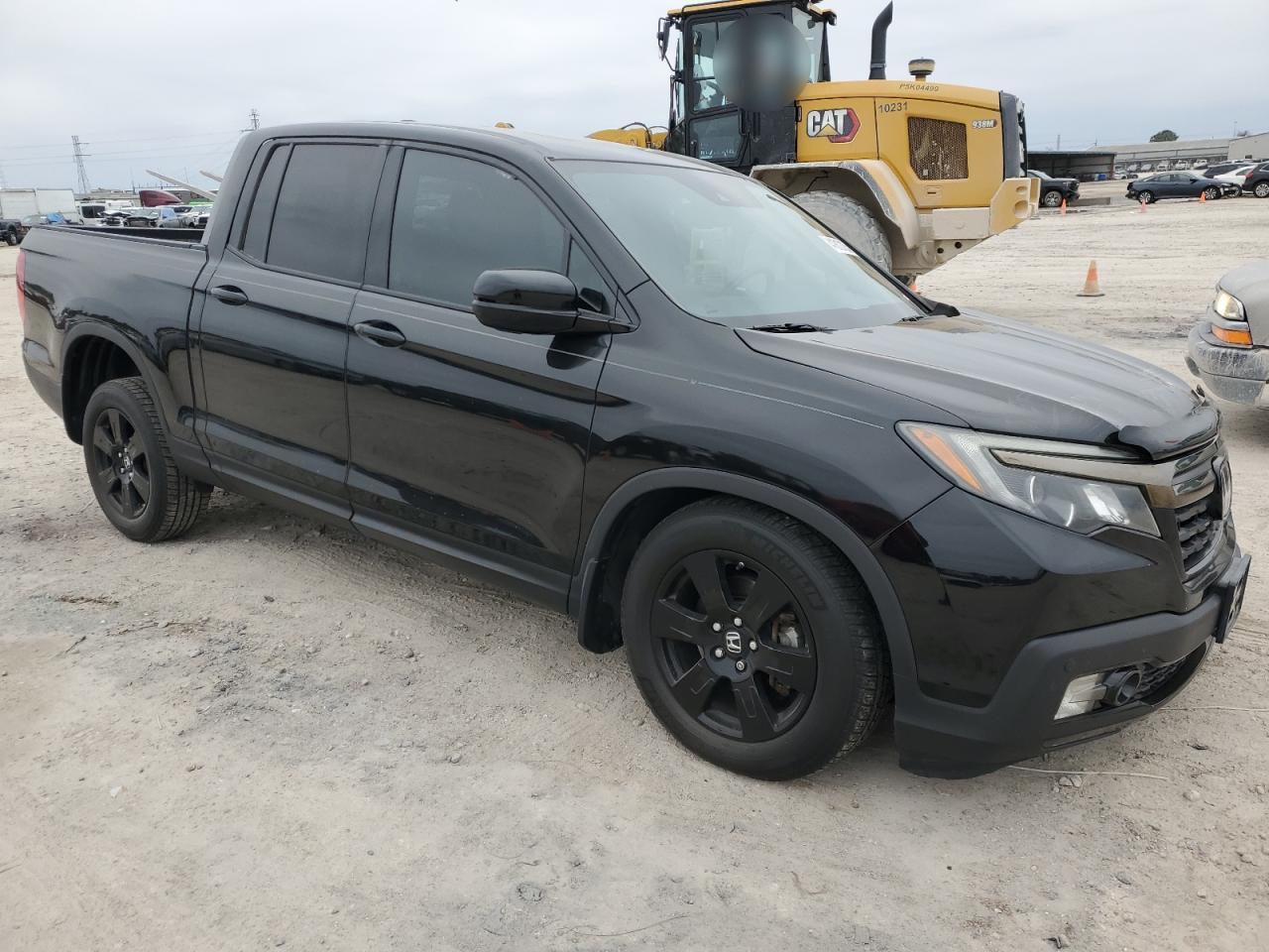 2017 HONDA RIDGELINE - Фото 4