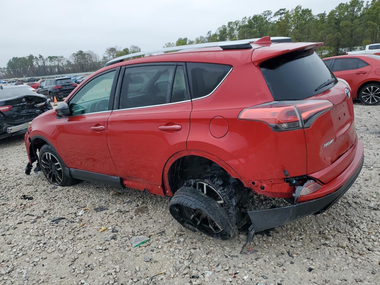 2016 TOYOTA RAV4 LE - Image 2