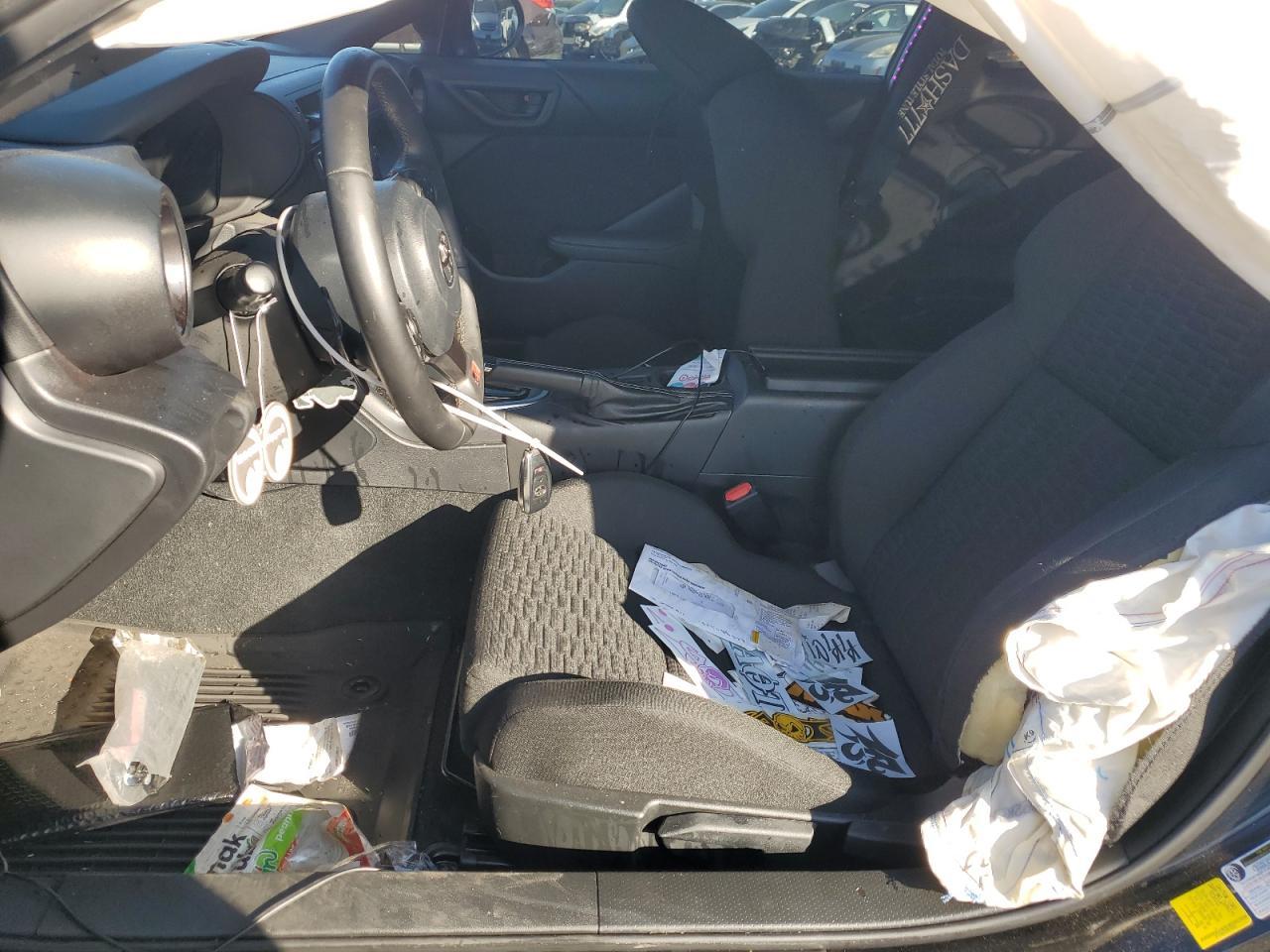 2023 TOYOTA GR 86 - Image 7