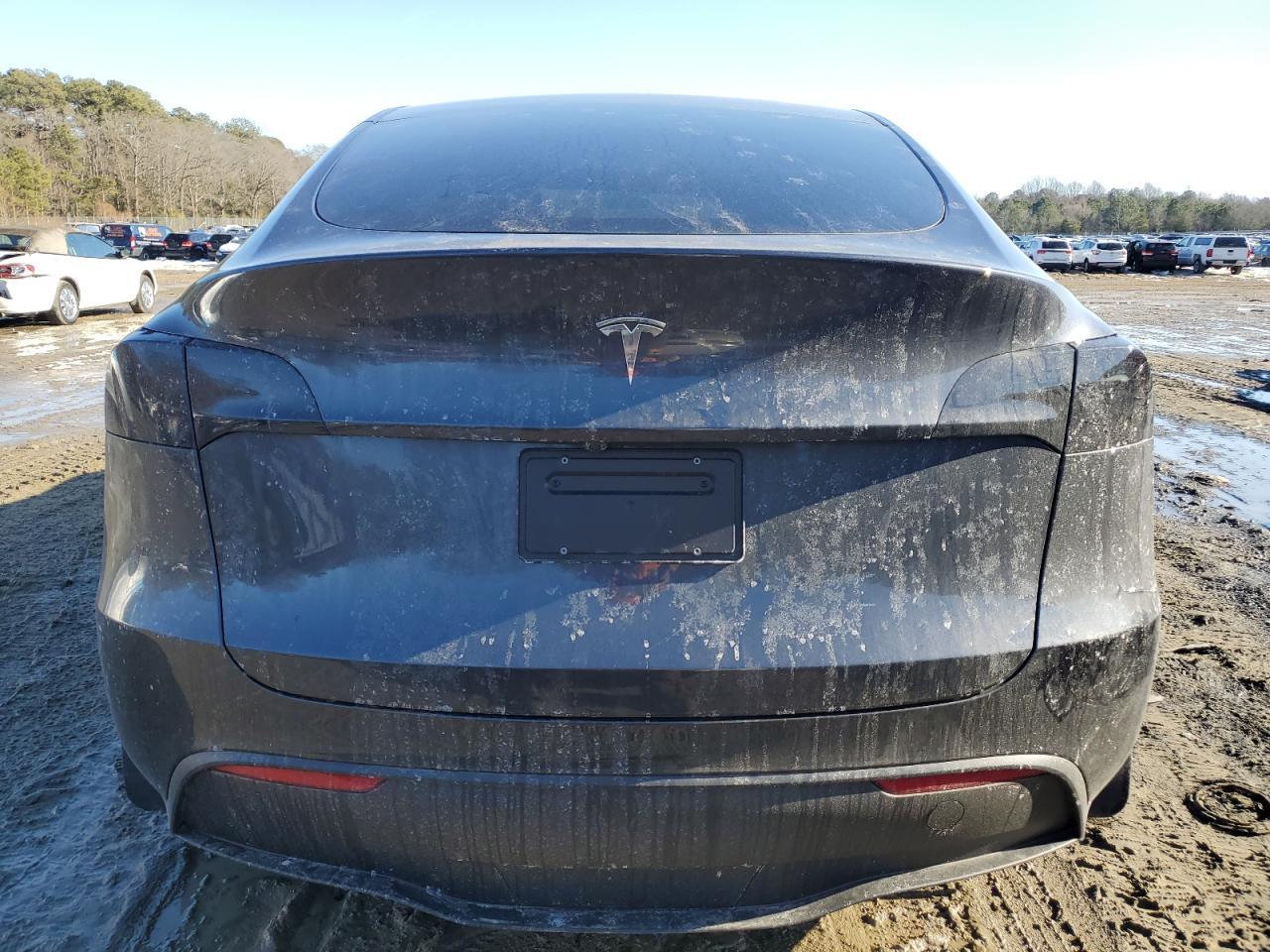 2024 TESLA MODEL Y - Image 6