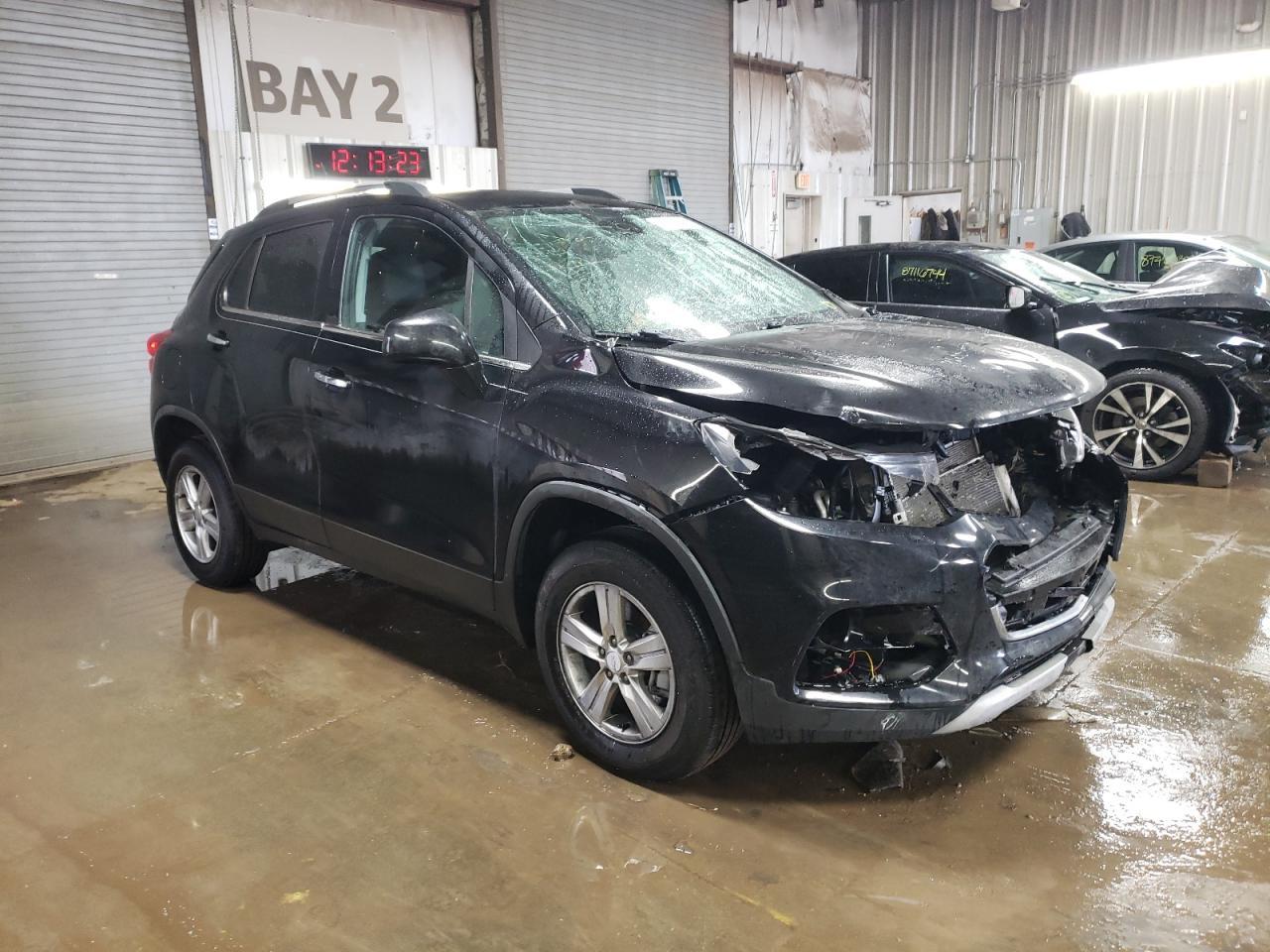 2019 CHEVROLET TRAX 1LT - Фото 4
