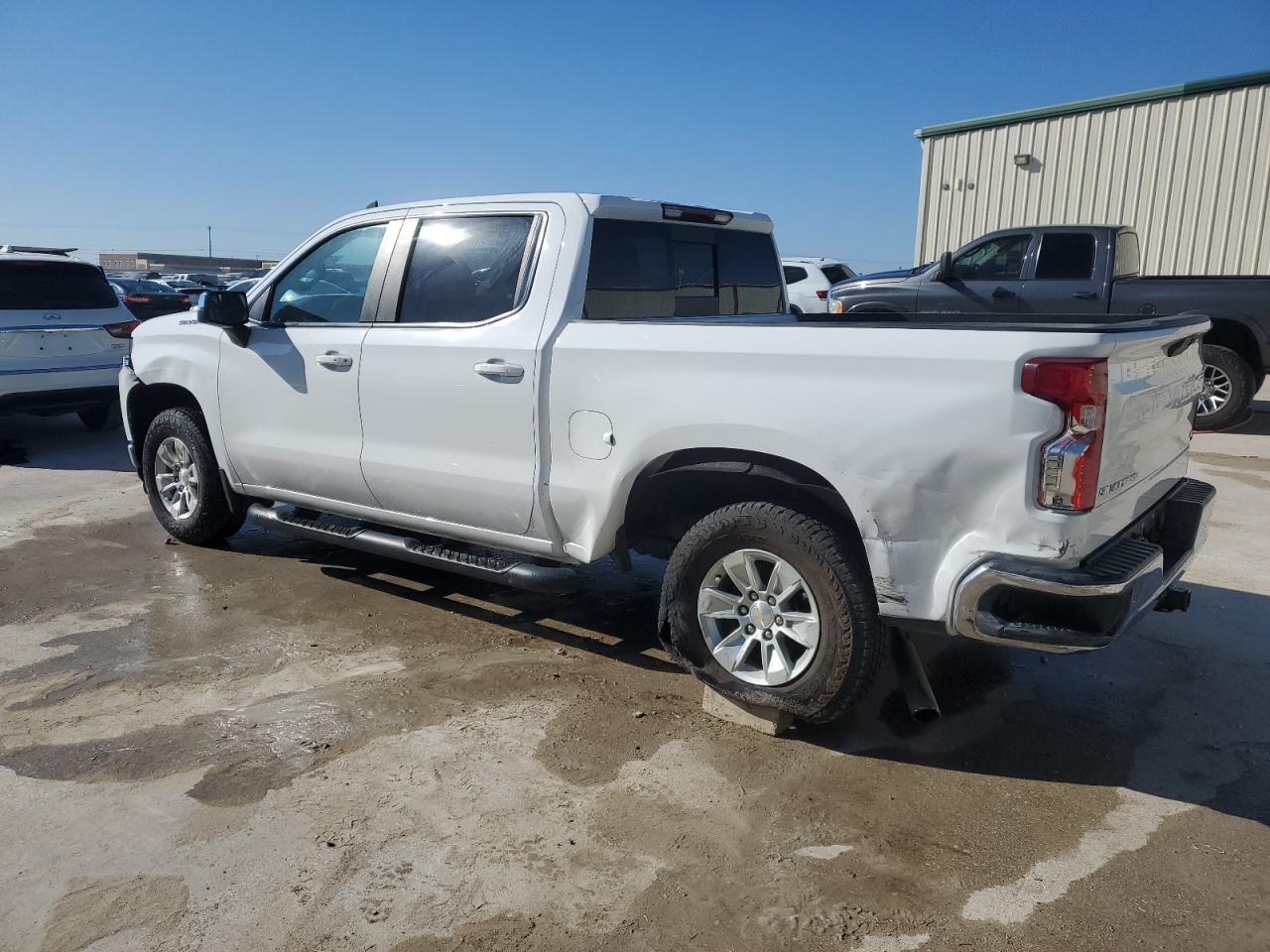2020 CHEVROLET SILVERADO - Image 2