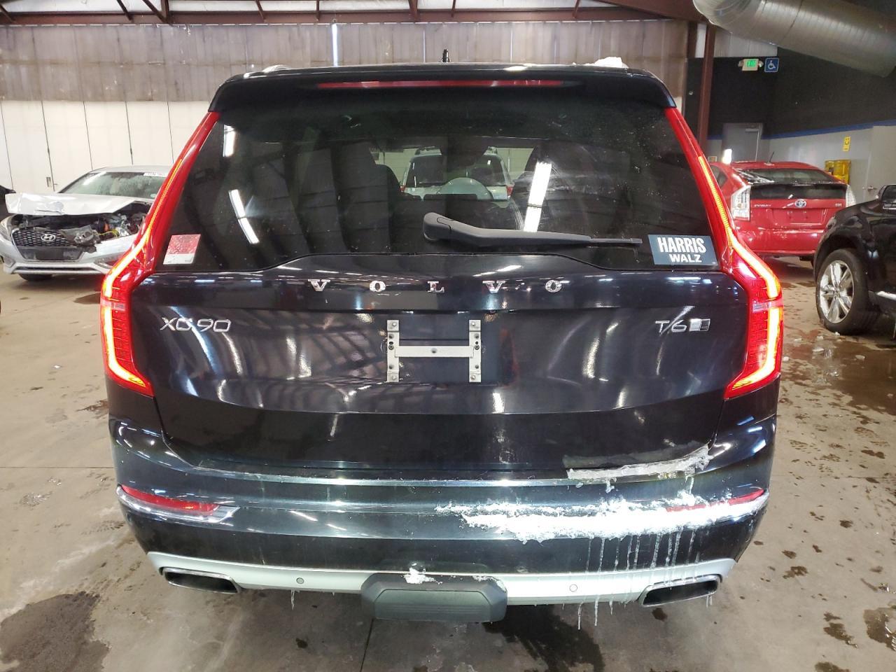 2016 VOLVO XC90 T6 - Фото 6