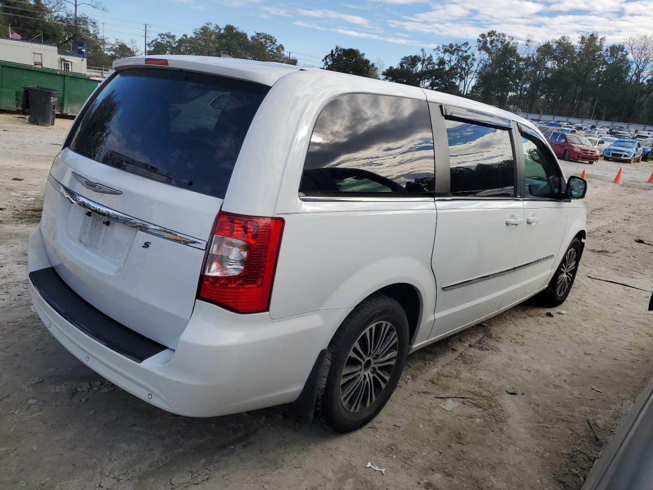 2014 CHRYSLER TOWN & COU - Image 3