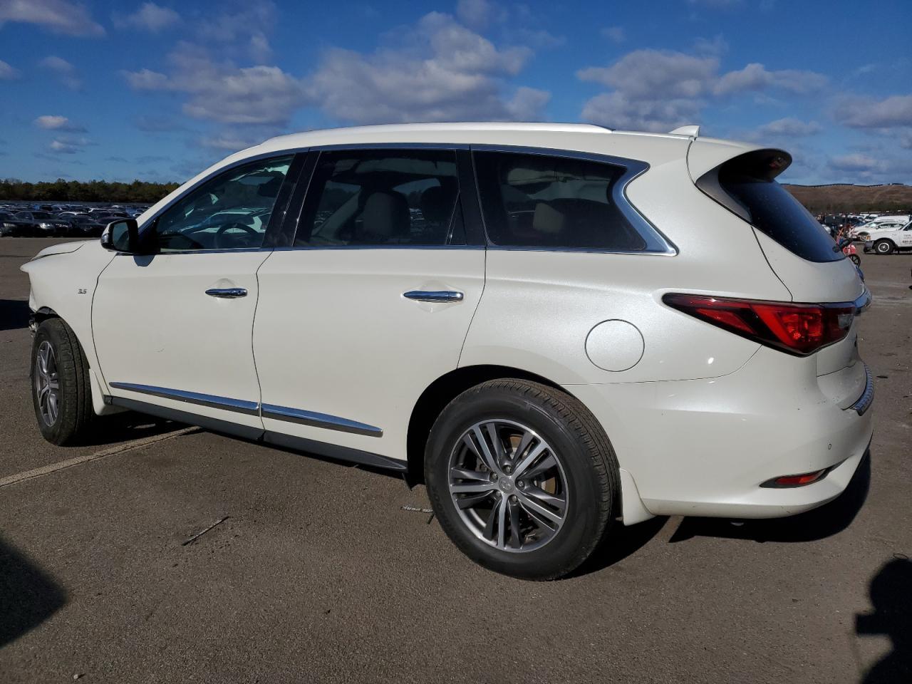 2017 INFINITI QX60 - Image 2