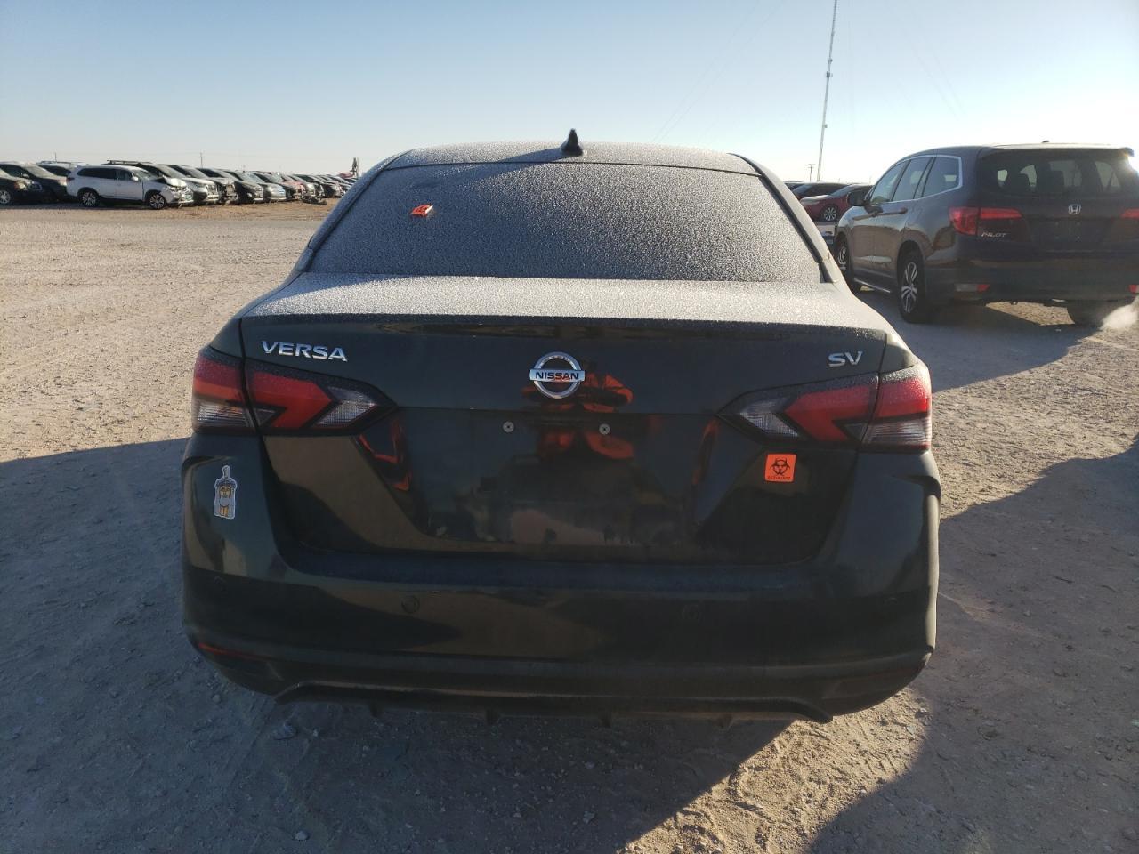 2021 NISSAN VERSA SV - Фото 6