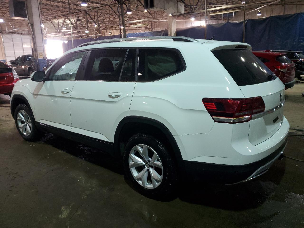 2019 VOLKSWAGEN ATLAS S - Фото 2