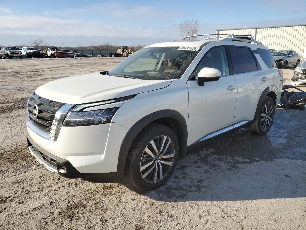 2024 NISSAN PATHFINDER